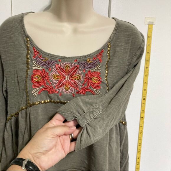 Urban Outfitters ECOTE Embroidered Studded Floral Bohemian Crop Top Womens Small - Picture 4 of 12